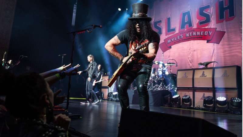 SLASH Ft. Myles Kennedy & The Conspirators – una data a Milano nel 202