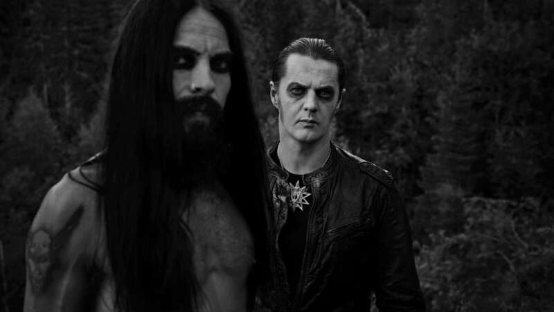 BEYOND THE GATES 2024 & SATYRICON – presentano ‘Horns & Diadems’: un viaggio supersonico attraverso l’eredità del Satyricon