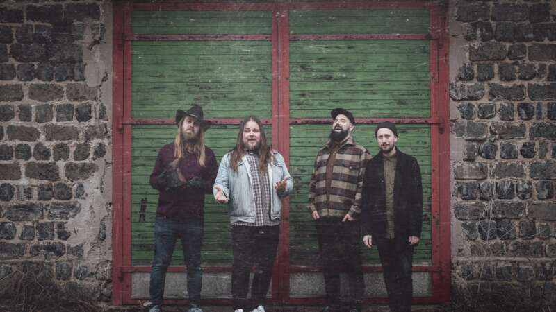 BEARDFISH – guarda il video di “Torrential Downpour”, secondo singolo estratto dal nuovo “Songs For Beating Hearts”